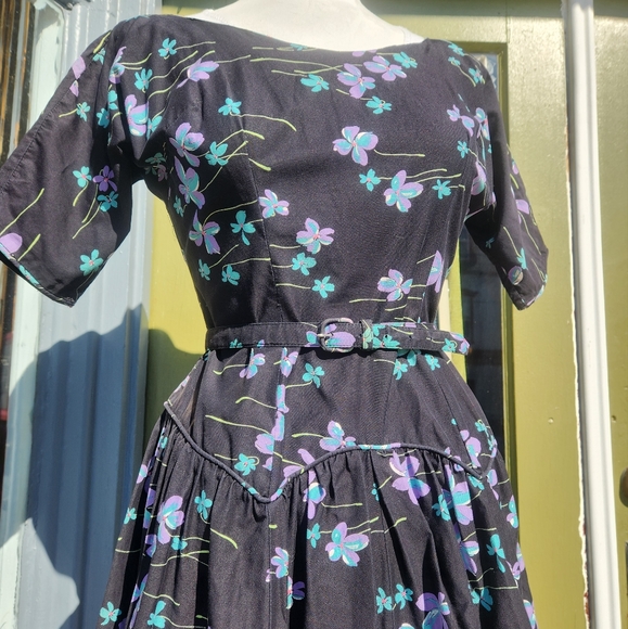 Vtg Floral Day Dress - Picture 2 of 3